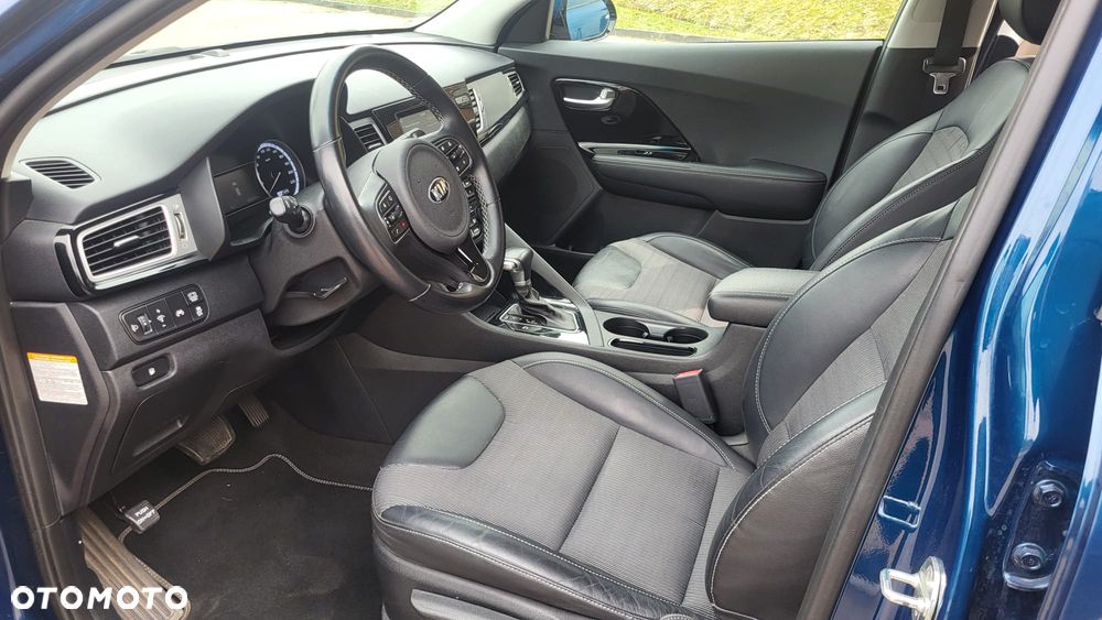 Kia Niro 1.6 GDI Hybrid L Business Line - 19