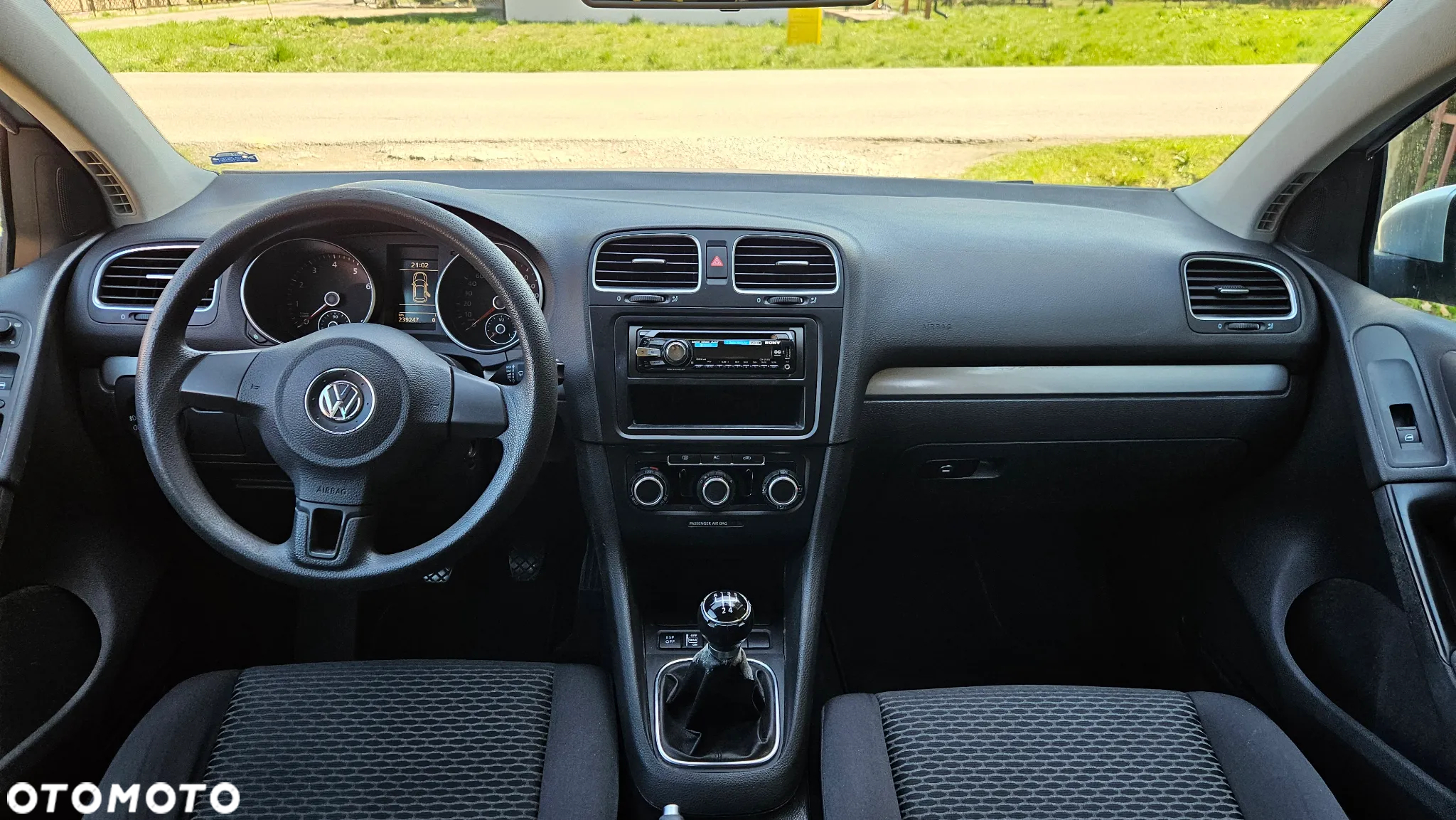 Volkswagen Golf 1.6 Team - 16