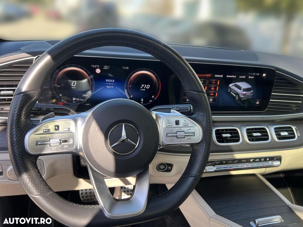 Mercedes-Benz GLS - 12