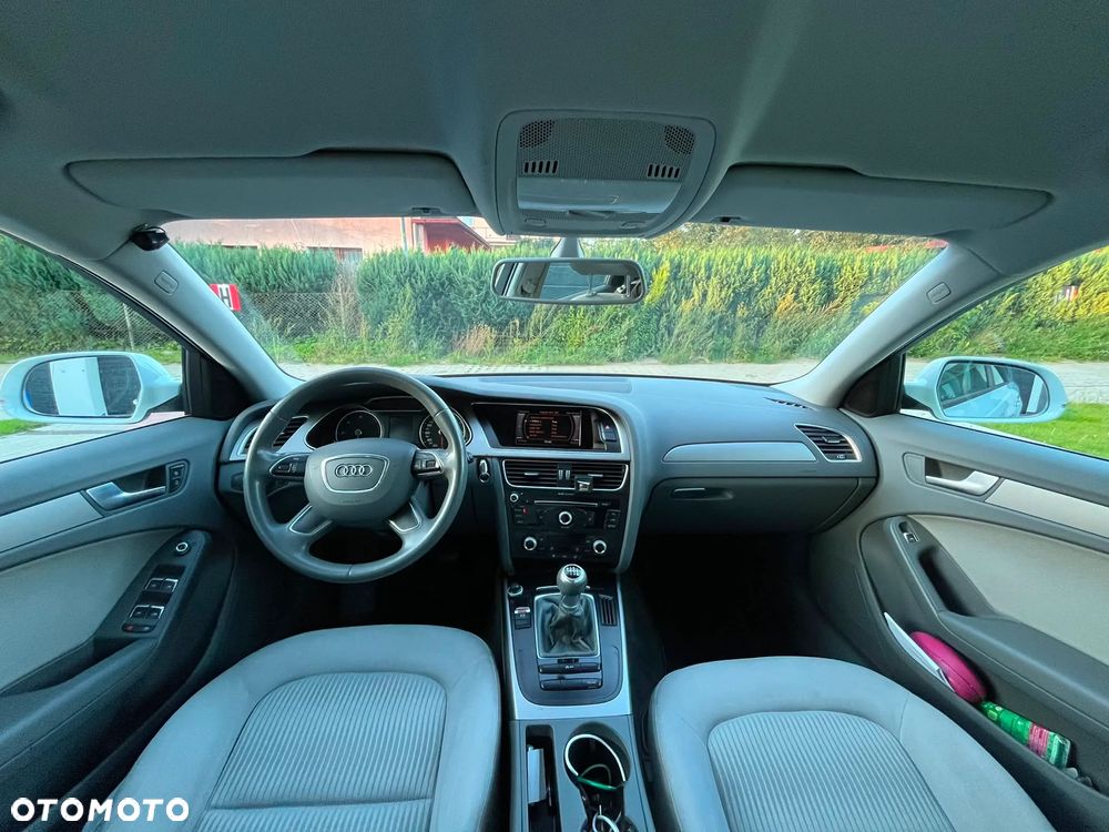 Audi A4 Avant 2.0 TDI - 9