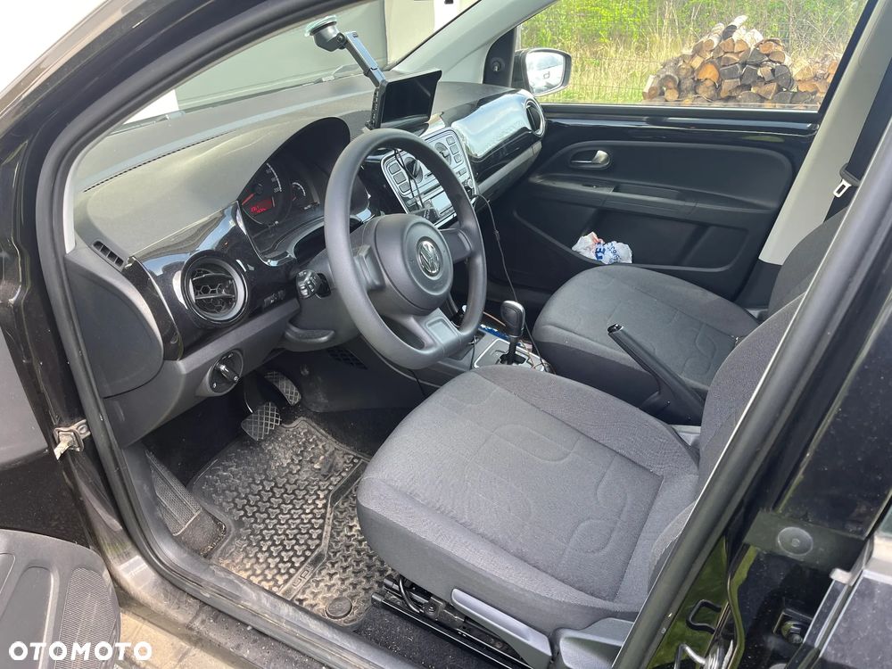 Volkswagen up! - 3