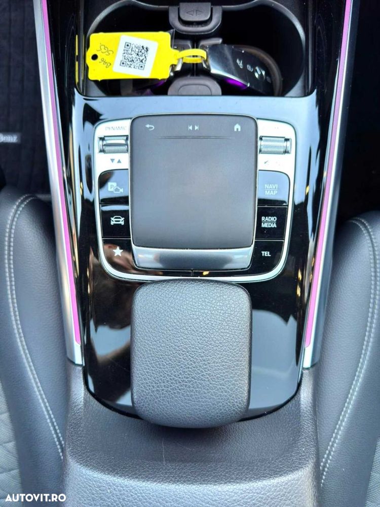 Mercedes-Benz GLB - 25