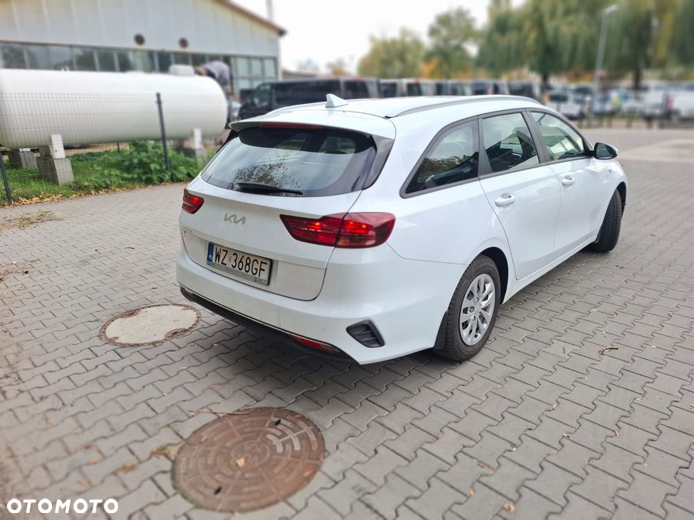 Kia Ceed - 8
