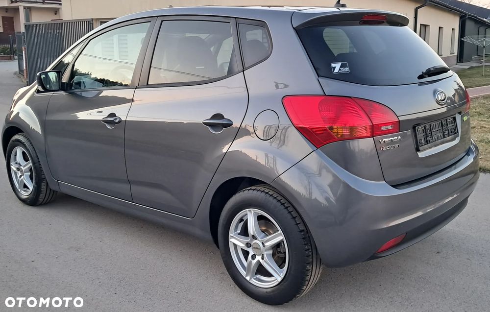 Kia Venga 1.4 CVVT Vision - 5