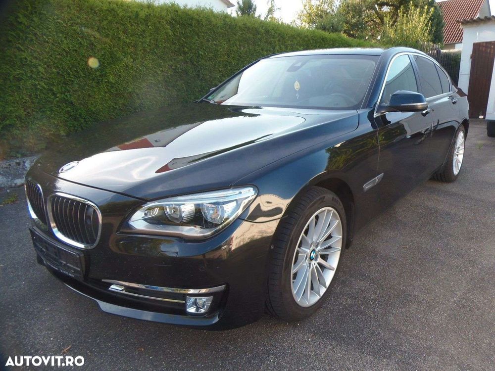 BMW Seria 7 730d xDrive - 34