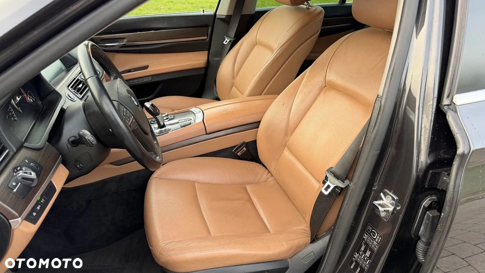 BMW Seria 7 730d - 11