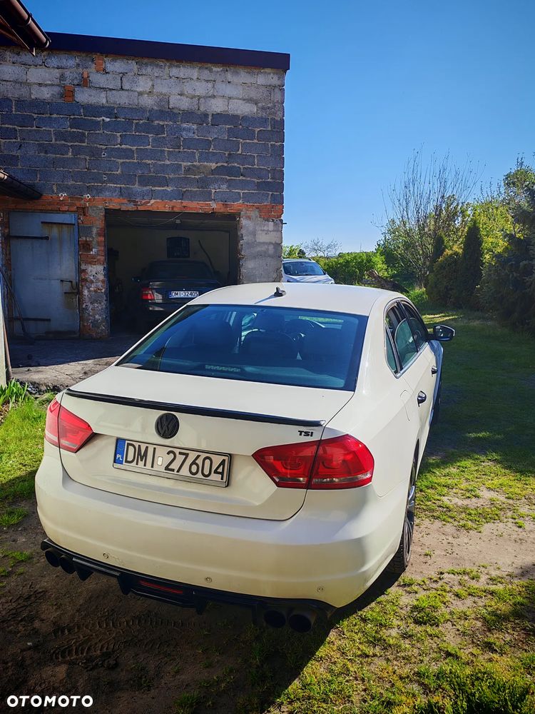 Volkswagen Passat - 3