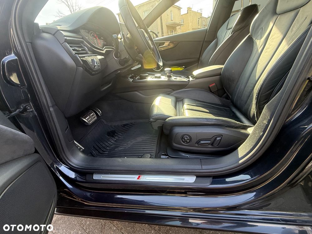 Audi A4 Avant 3.0 TDI quattro tiptronic sport - 23