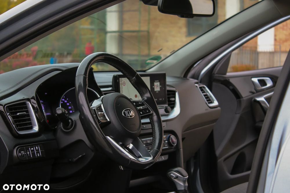 Kia Ceed 1.6 CRDi DCT Platinum Edition - 32