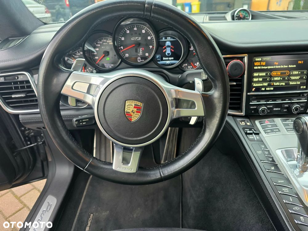 Porsche Panamera GTS - 28
