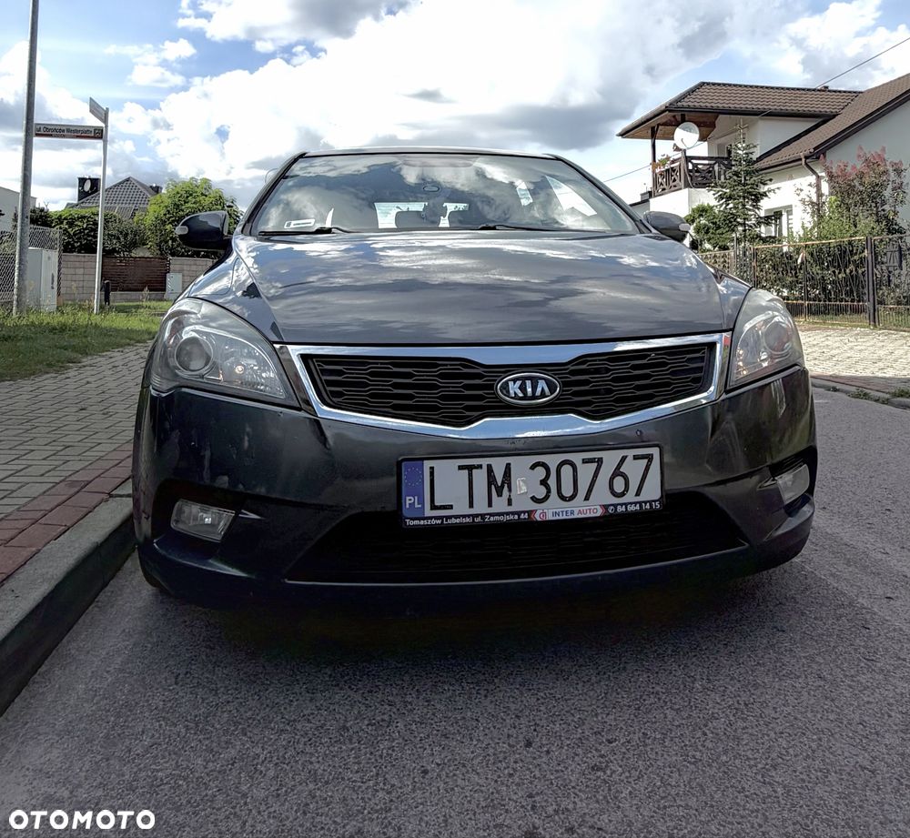 Kia Ceed - 1