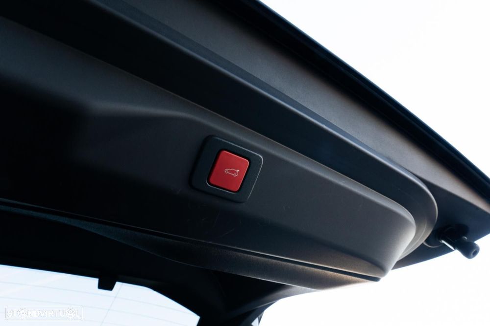 Peugeot 3008 1.2 Hybrid GT e-DCS6 - 18