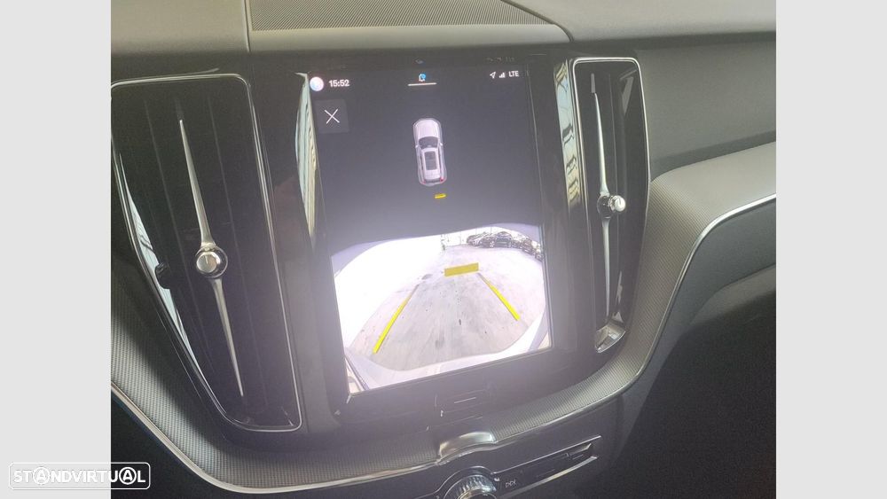Volvo XC 60 2.0 T6 PHEV Core AWD - 22