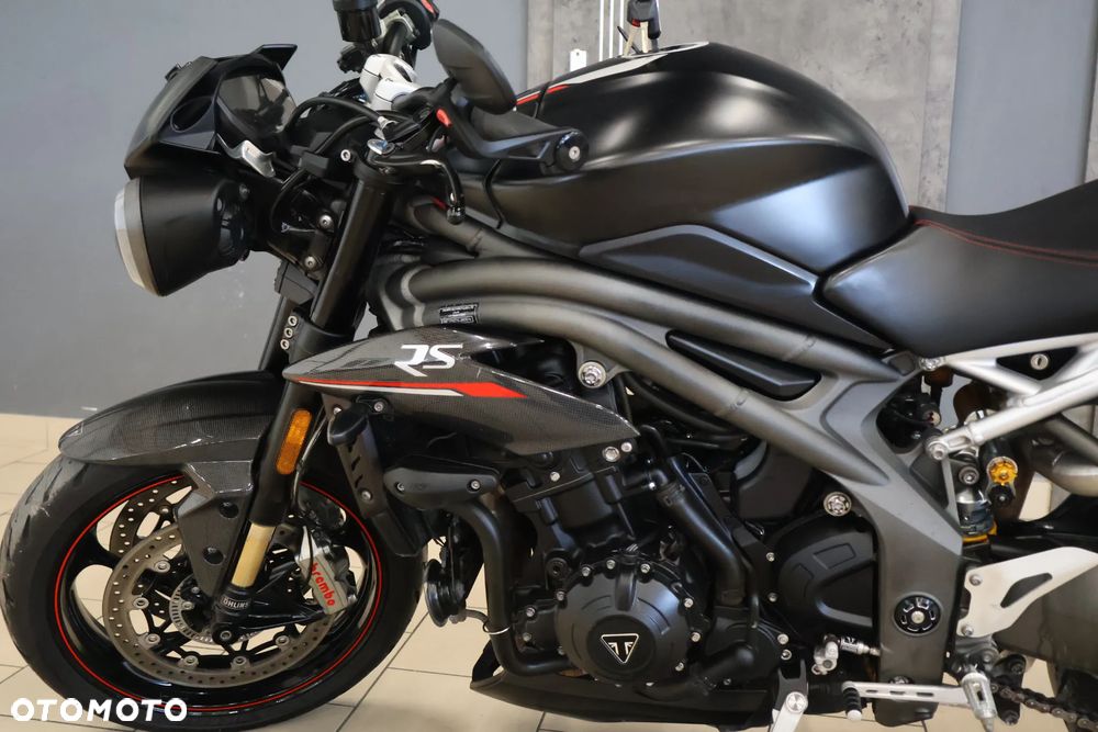 Triumph Speed Triple - 30