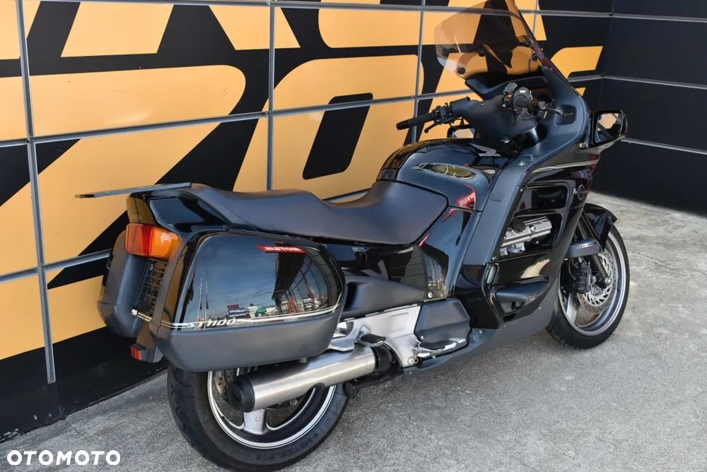 Honda ST - 4