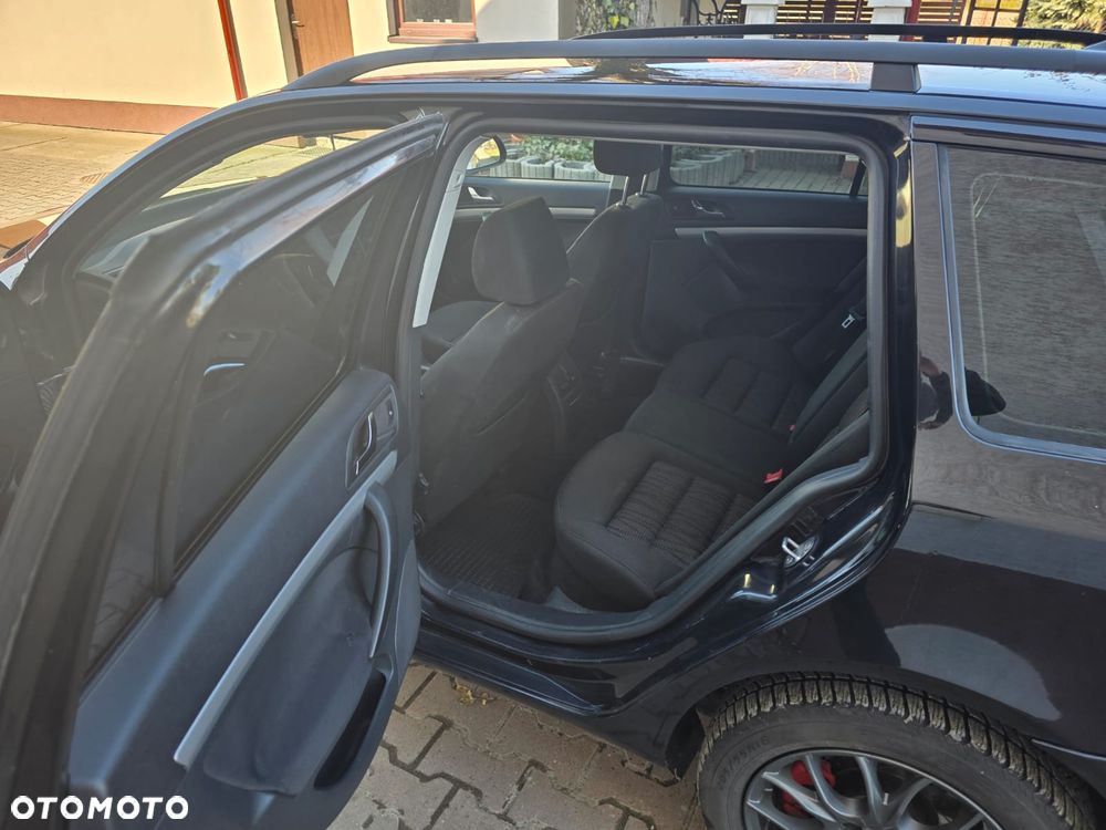 Skoda Octavia 2.0 TDI DPF Ambiente - 19