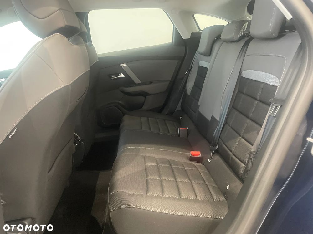 Citroën C4 1.2 mHEV Plus eDCT6 - 10