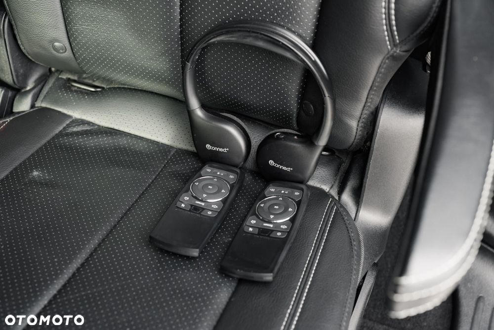 Chrysler Pacifica - 32