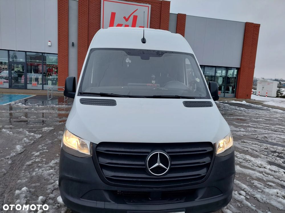 Mercedes-Benz Sprinter 319 - 6