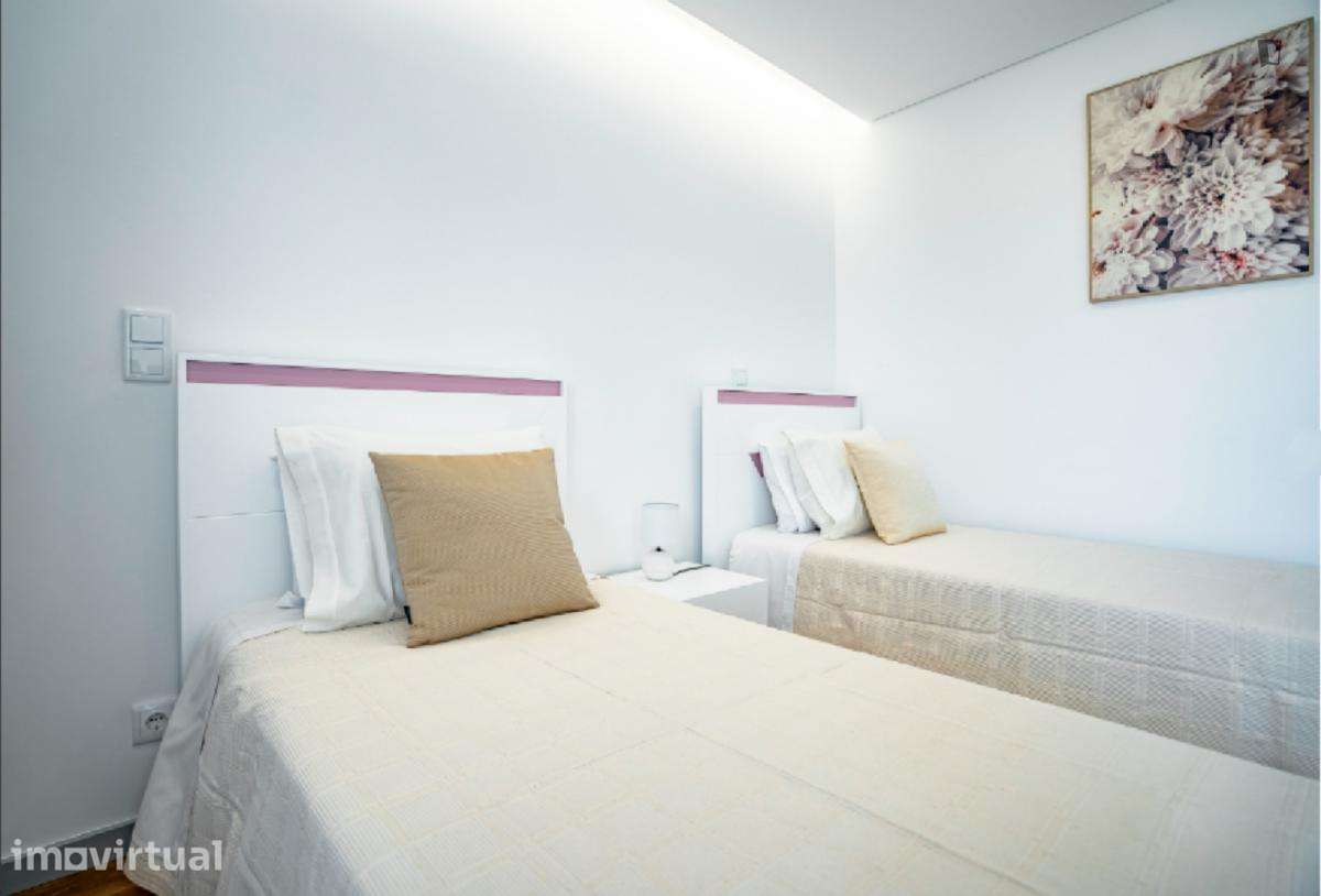 Apartamento com 3 quartos - localizado em Baixa Coimbra - Grande imagem: 3/49
