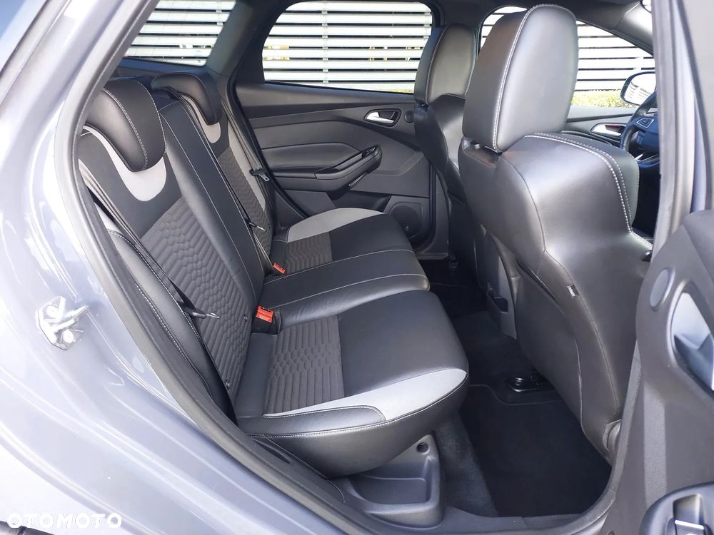 Ford Focus 2.0 TDCi ST - 23