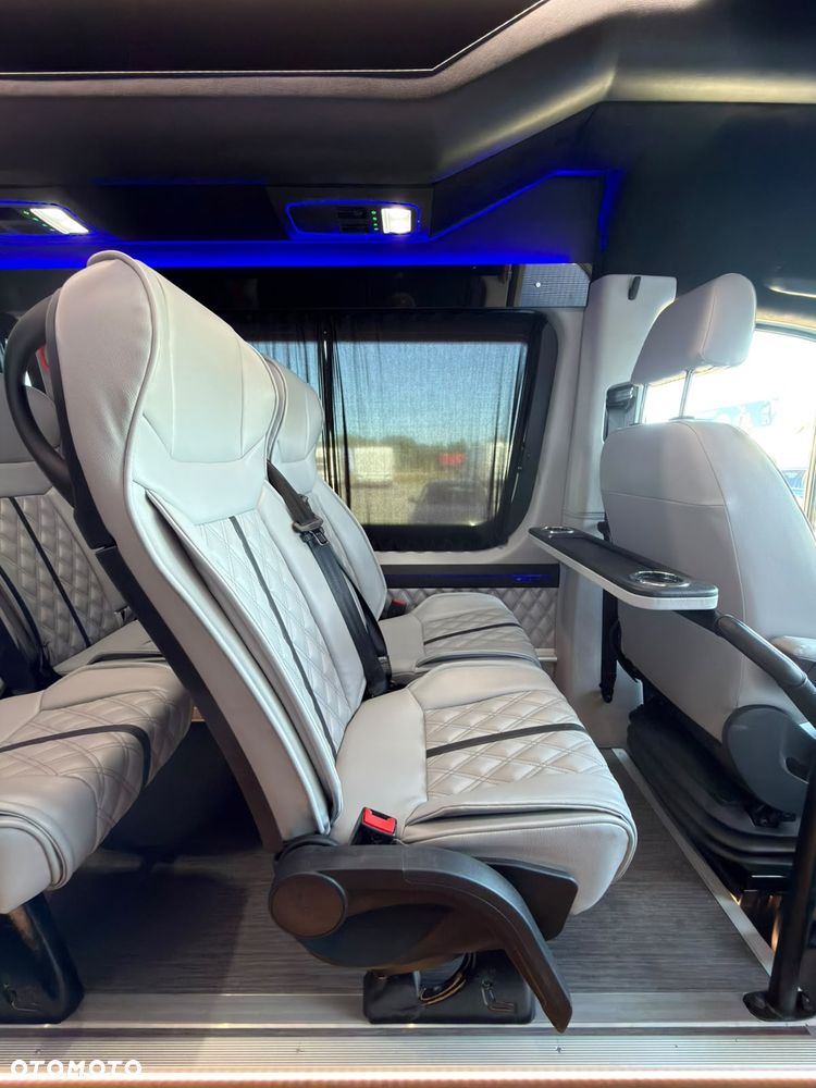 Mercedes-Benz Sprinter 519  rocznik 2026 - 29