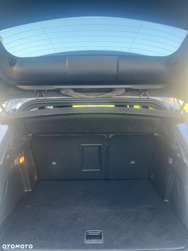 Peugeot 3008 1.6 PureTech Hybrid PHEV Allure Pack S&S EAT8 - 23