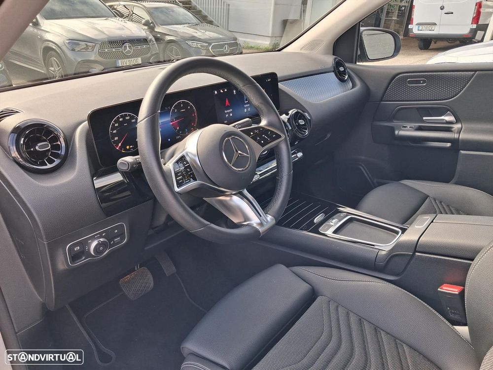 Mercedes-Benz B 180 d - 10