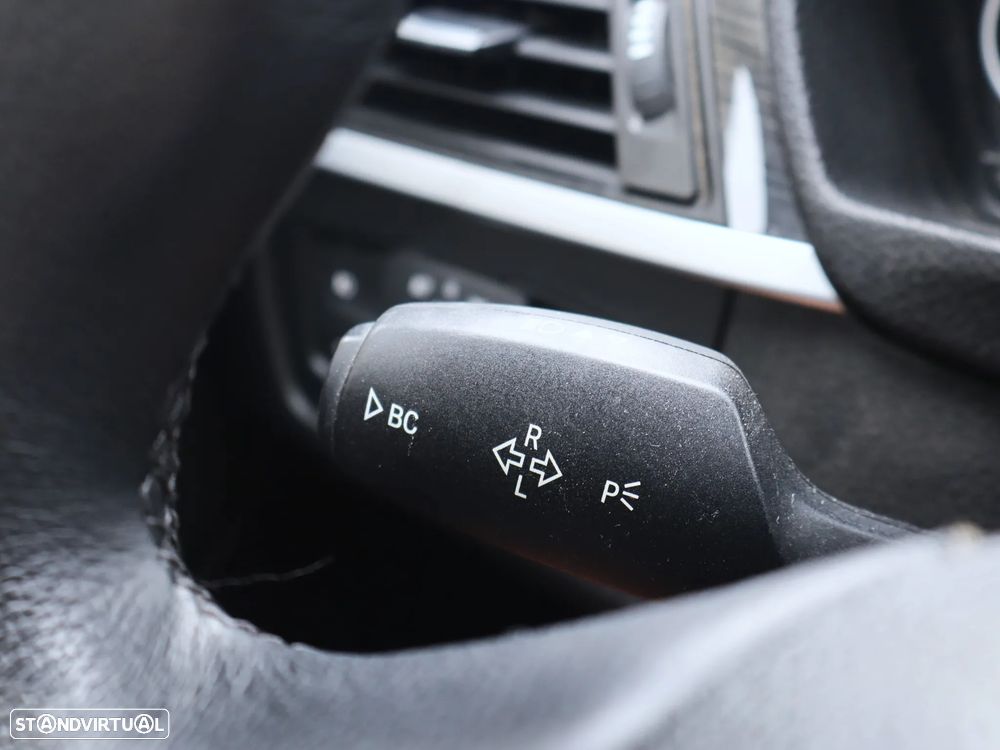 BMW 318 d Line Modern - 11