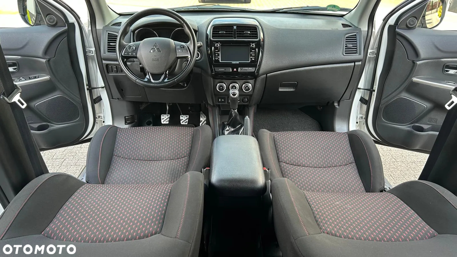 Mitsubishi ASX 1.6 Blue Sky Edition - 26