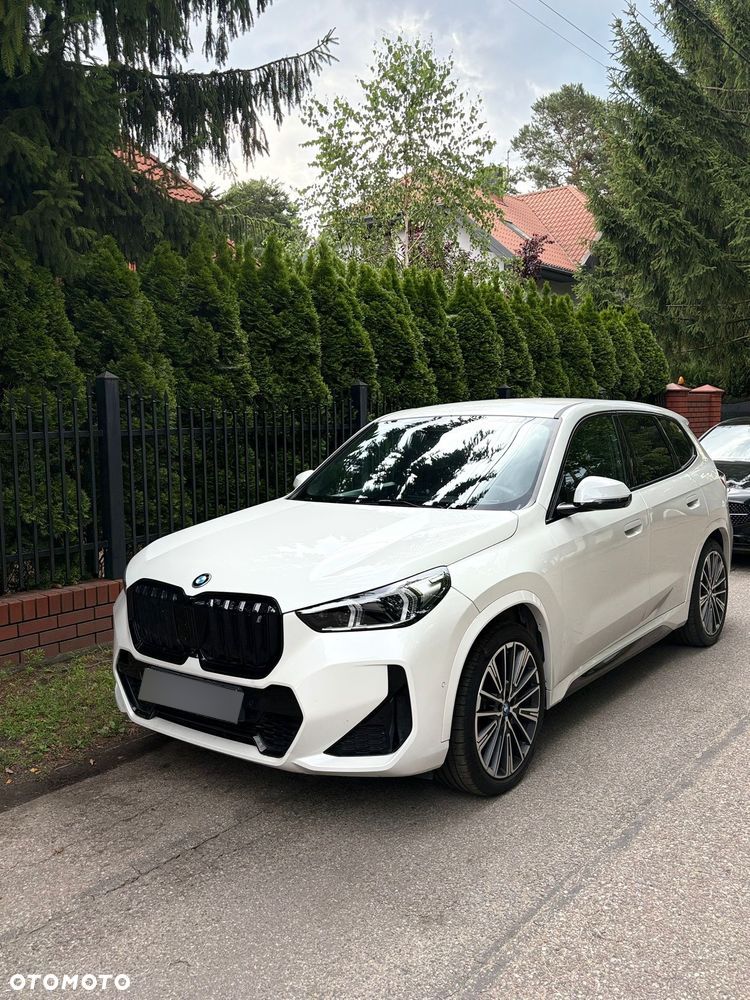 BMW iX1 - 3