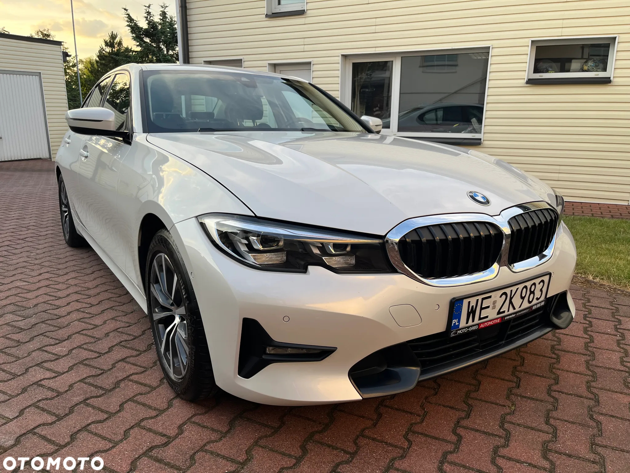 BMW Seria 3 320i Sport Line - 2