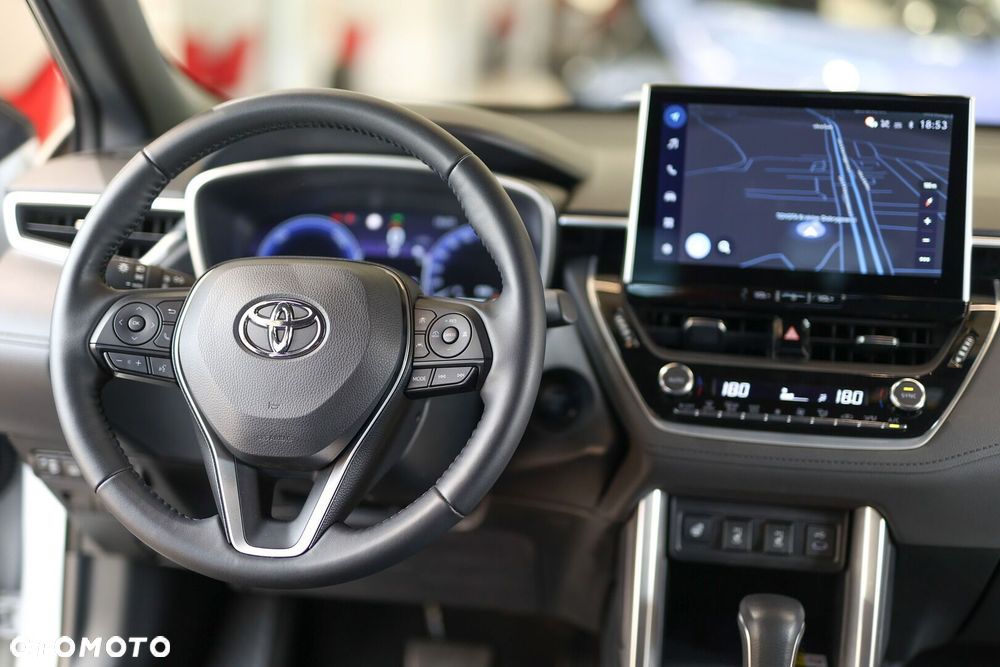 Toyota Corolla Cross - 18