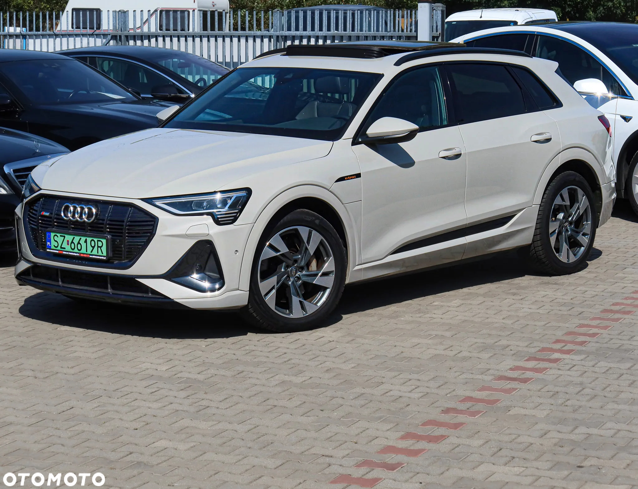 Audi e-tron 50 quattro S line - 4
