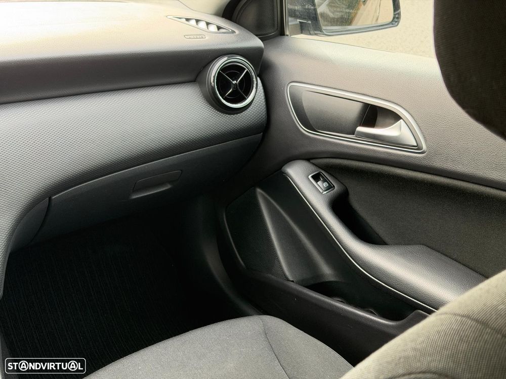 Mercedes-Benz A 160 CDI - 21