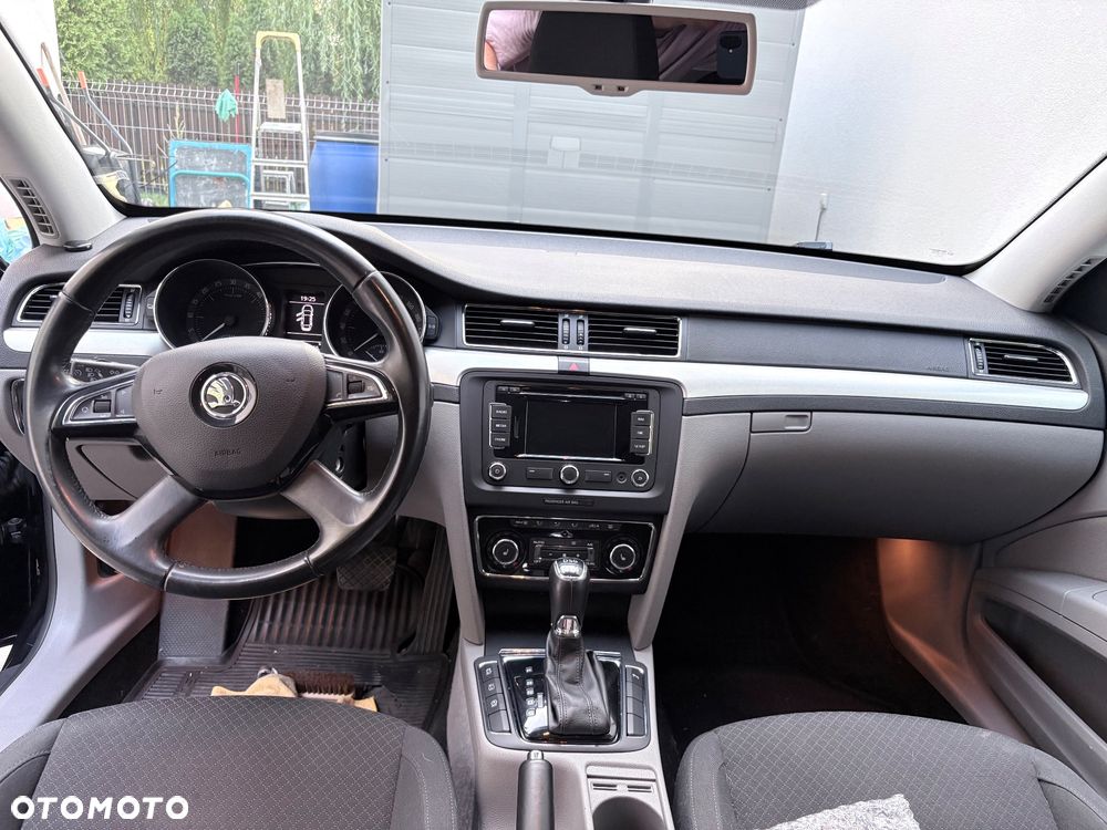 Skoda Superb 2.0 TDI 4x4 Ambition DSG - 28