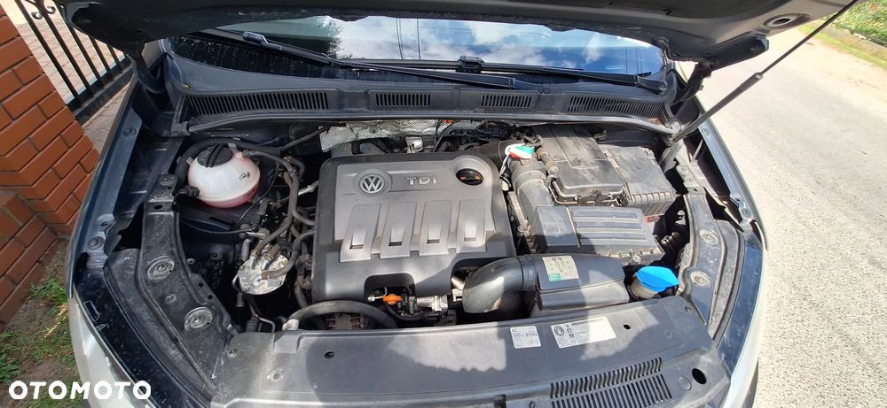 Volkswagen Sharan 2.0 TDI 4Motion BlueMotion Technology Comfortline - 4