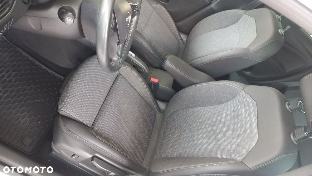 Opel Crossland X - 11