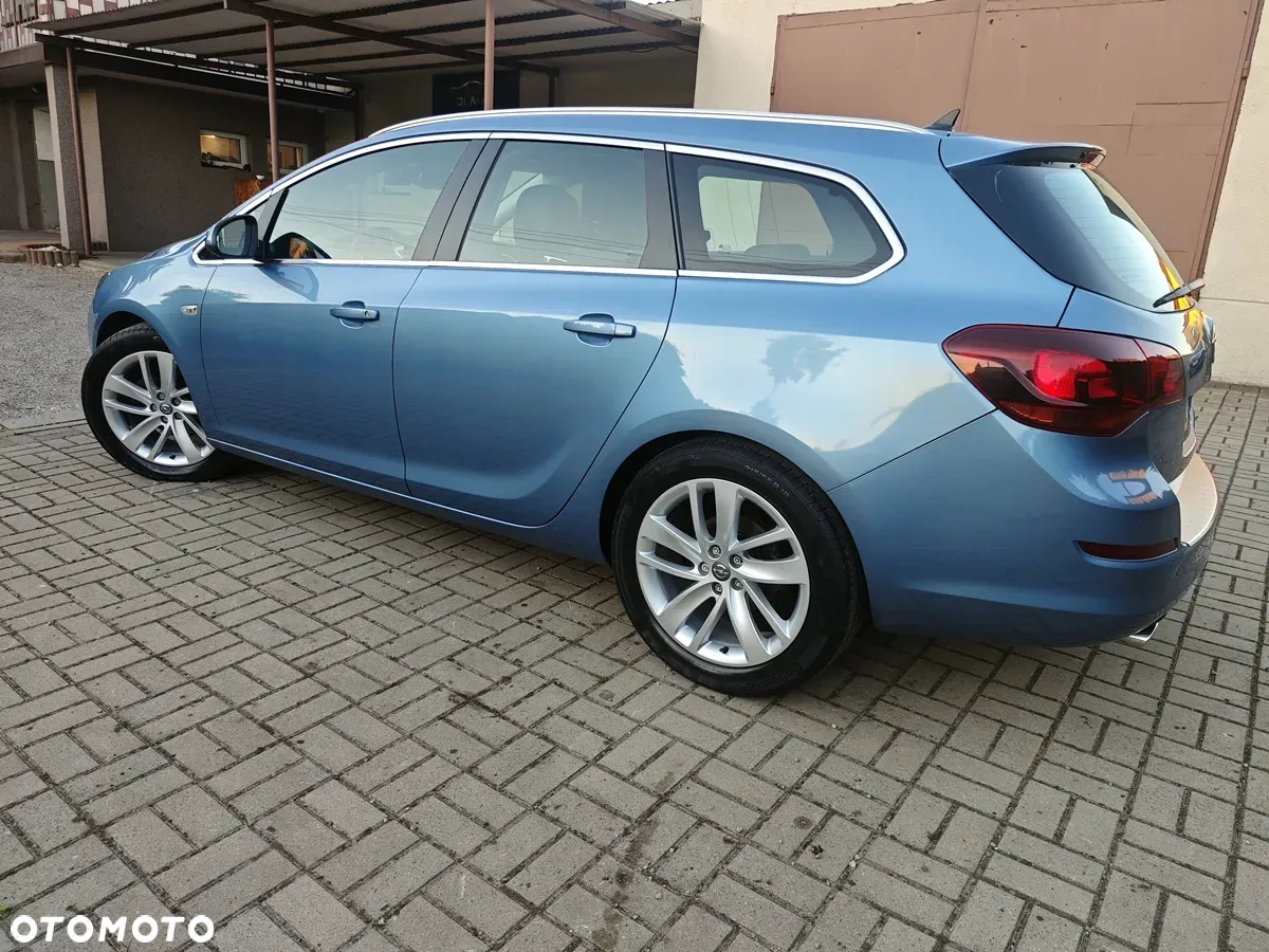 Opel Astra IV 1.4 T Cosmo - 21