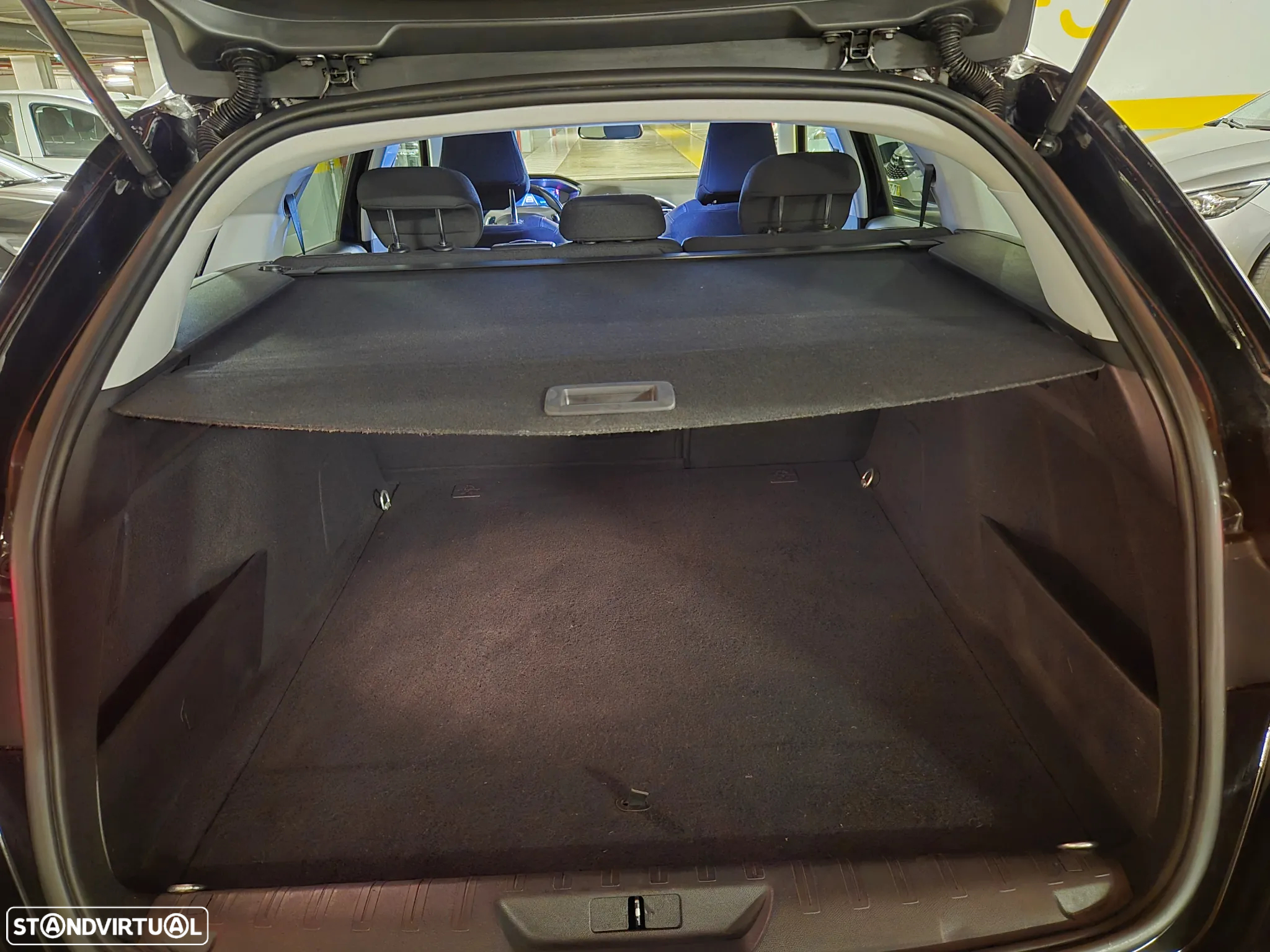 Peugeot 308 SW 1.5 BlueHDi Allure Pack EAT8 - 18
