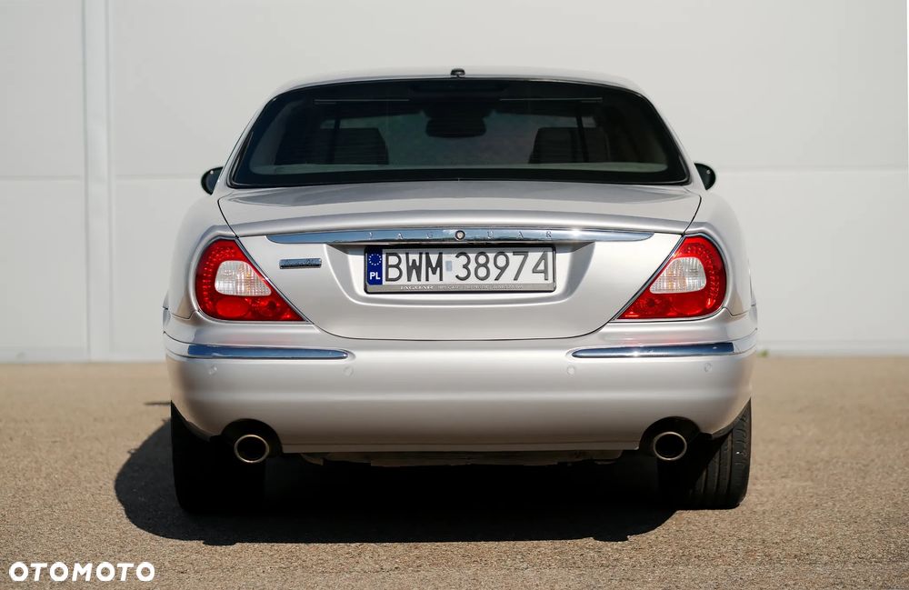 Jaguar XJ XJ8 4.2 LWB High - 12