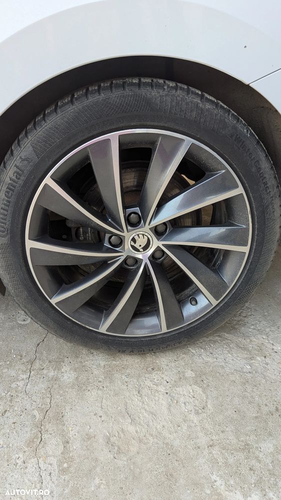 Skoda Superb 2.0 TDI DSG L&K - 17