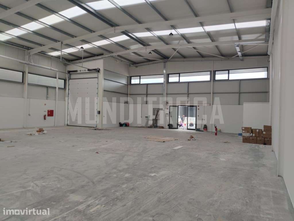 Pavilhão em Manhente - Grande imagem: 4/9