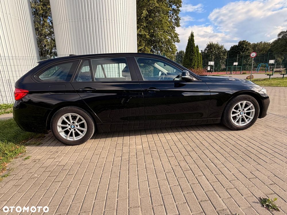 BMW Seria 3 318d - 25
