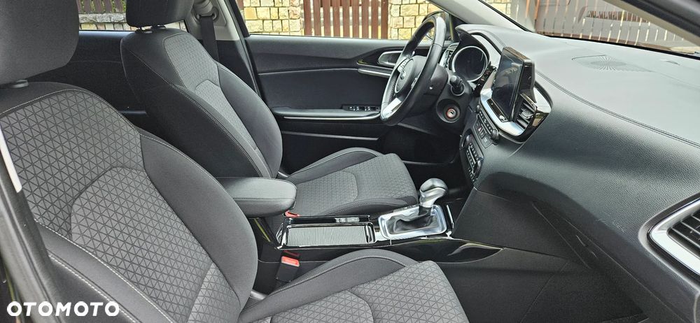 Kia Ceed - 15