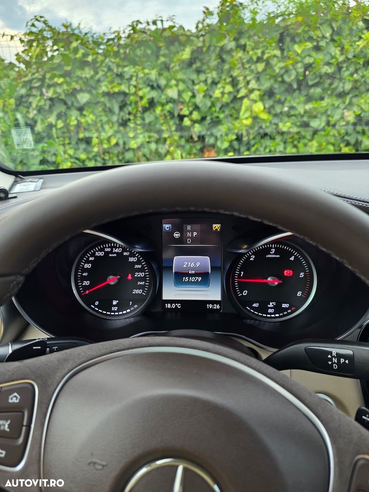Mercedes-Benz GLC 250 d 4MATIC - 12