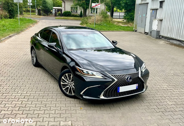 Lexus ES 300h Omotenashi