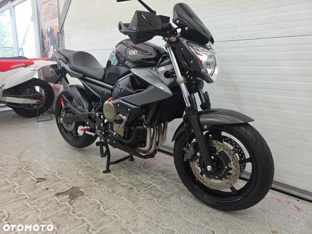 Yamaha XJ - 9