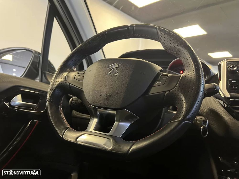 Peugeot 2008 1.2 PureTech GT Line - 39