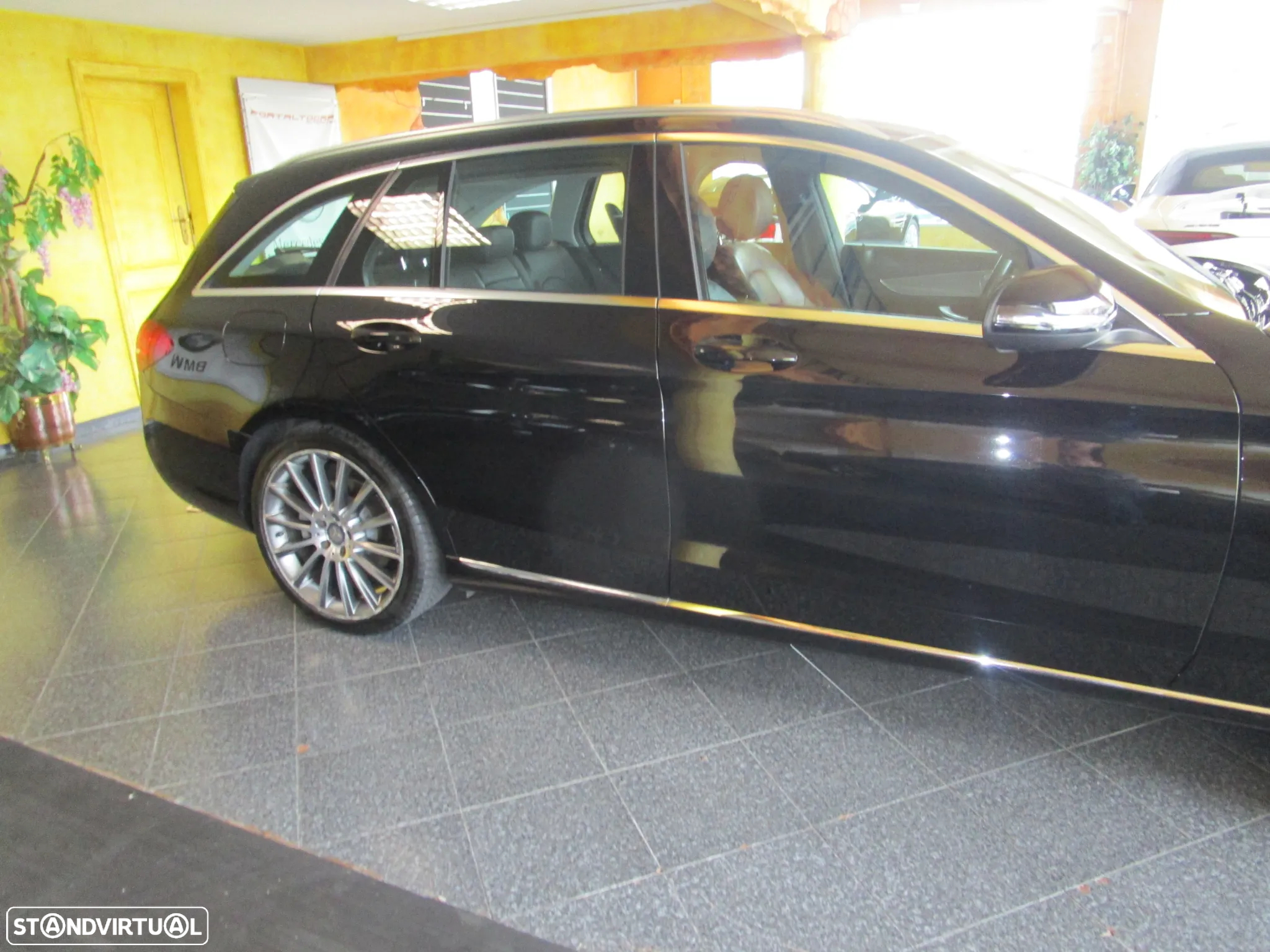 Mercedes-Benz C 350 e - 11